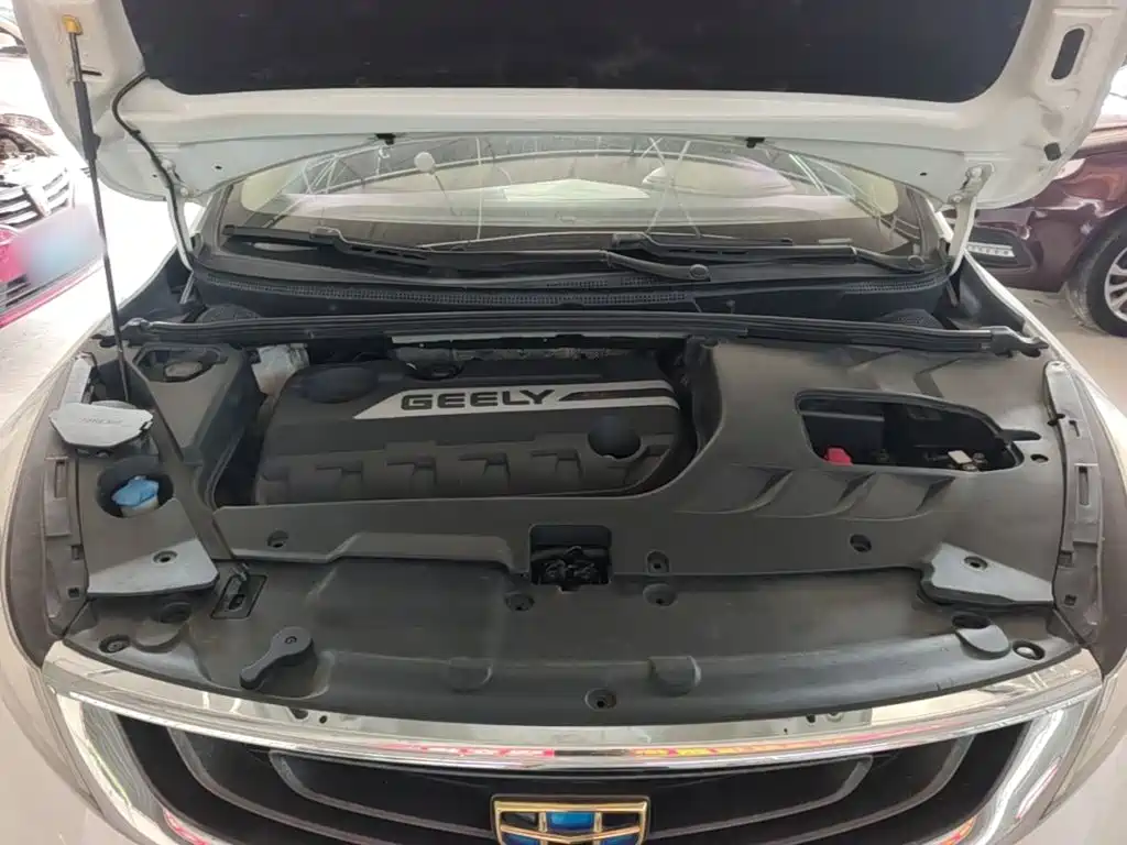 Geely Emgrand GS 2016 — фото 20