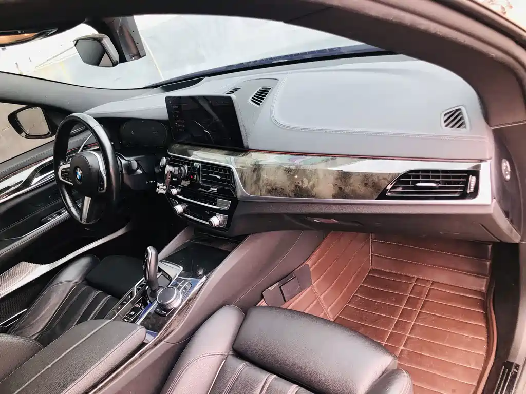 BMW 6 Series GT 2021 — фото 13