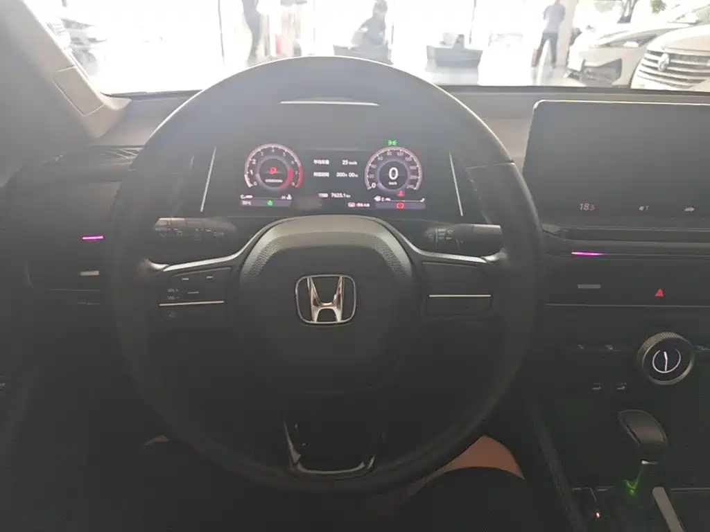 Honda Inspire 2023 — фото 11