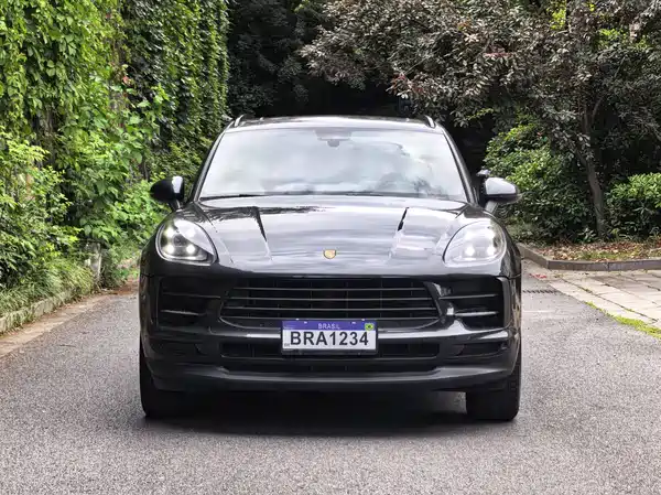 Porsche Macan 2020
