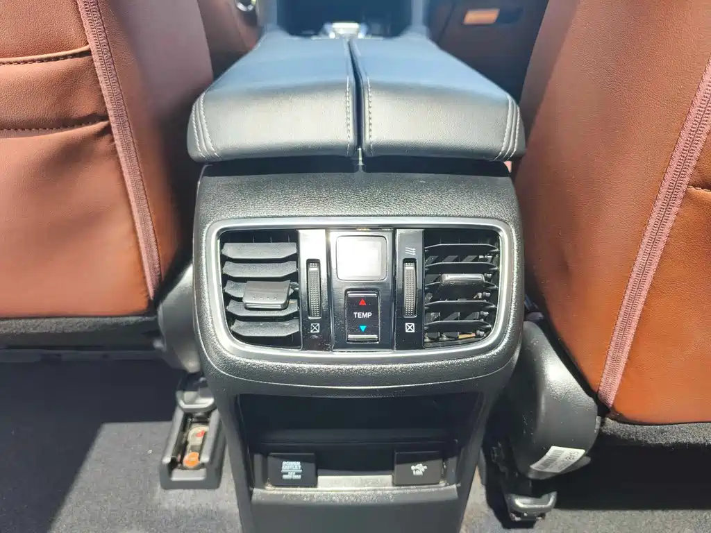 Honda UR-V 2018 — фото 12