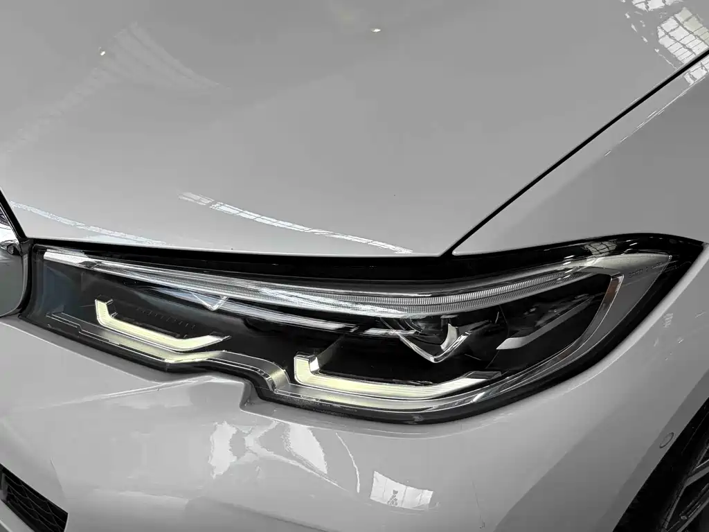 BMW 3 Series 2020 — фото 12