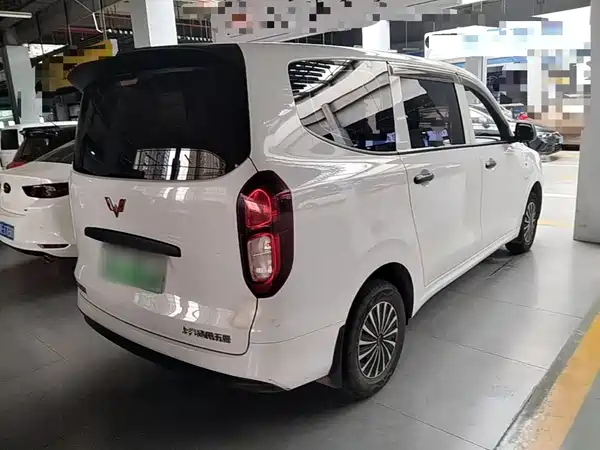 Wuling Hongguang New Energy 2024