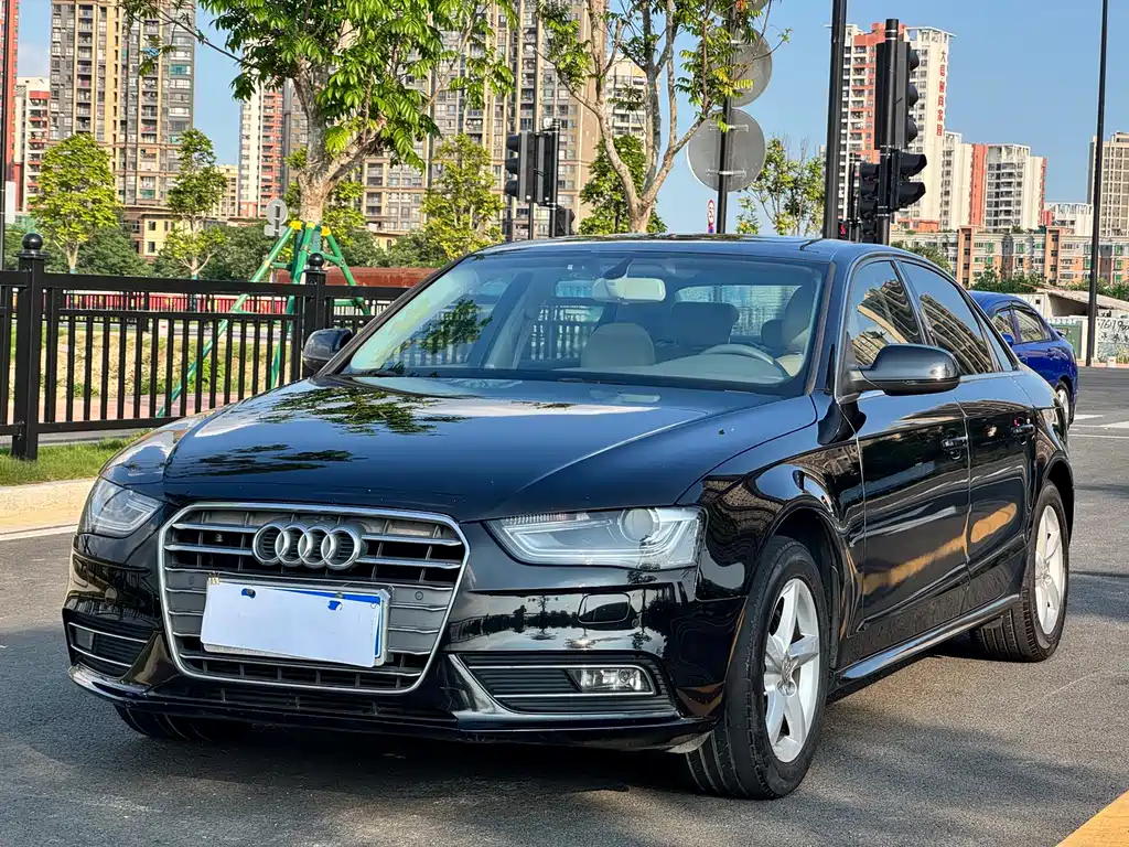 Audi A4L 2015 — фото 3