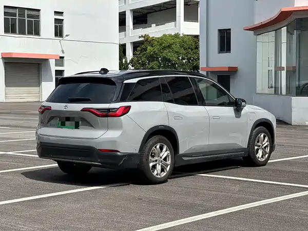 NIO ES8 2019