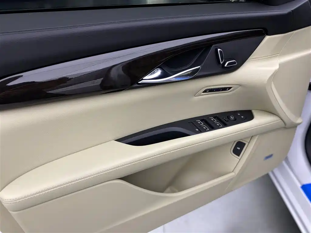 Cadillac CT6 2020 — фото 19