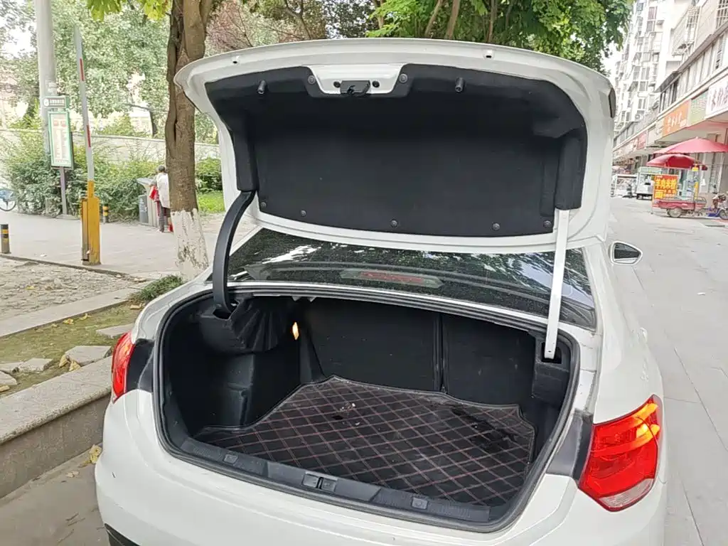 Citroen C4L 2015 — фото 19