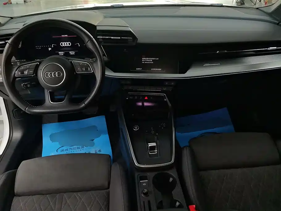 Audi A3 2021 — фото 12