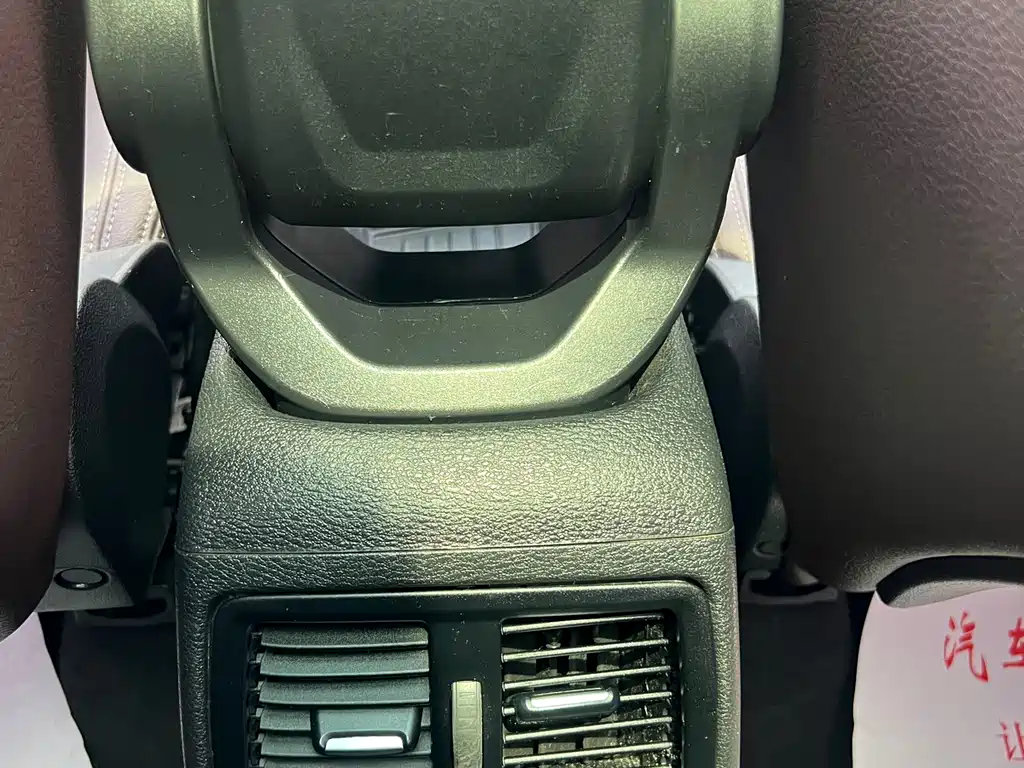 BMW X1 2021 — фото 13