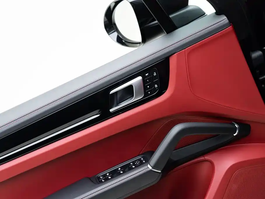 Porsche Cayenne 2022 — фото 17