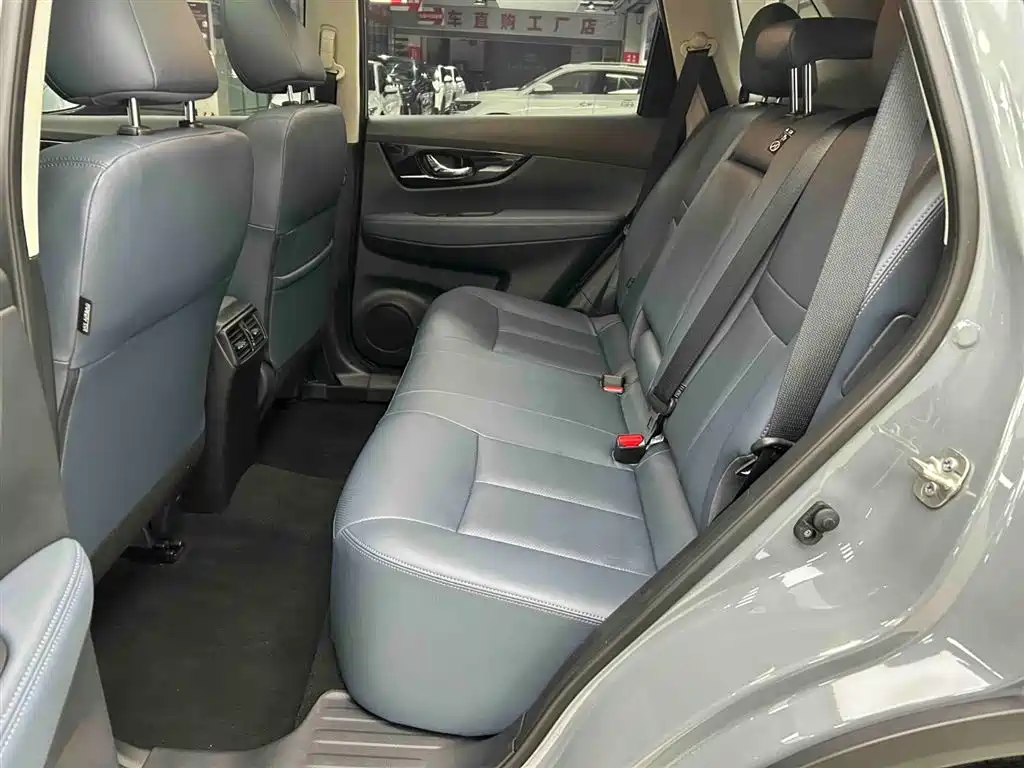 Nissan X-Trail 2025 — фото 14