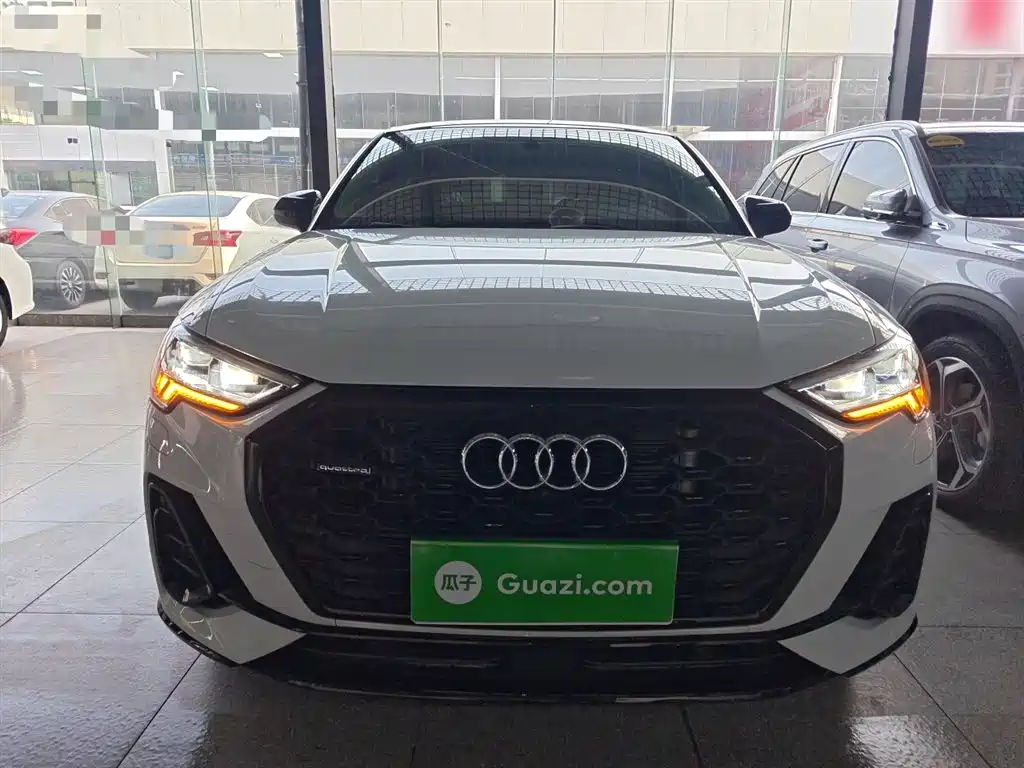 Audi Q3 Sportback 2022 — фото 3