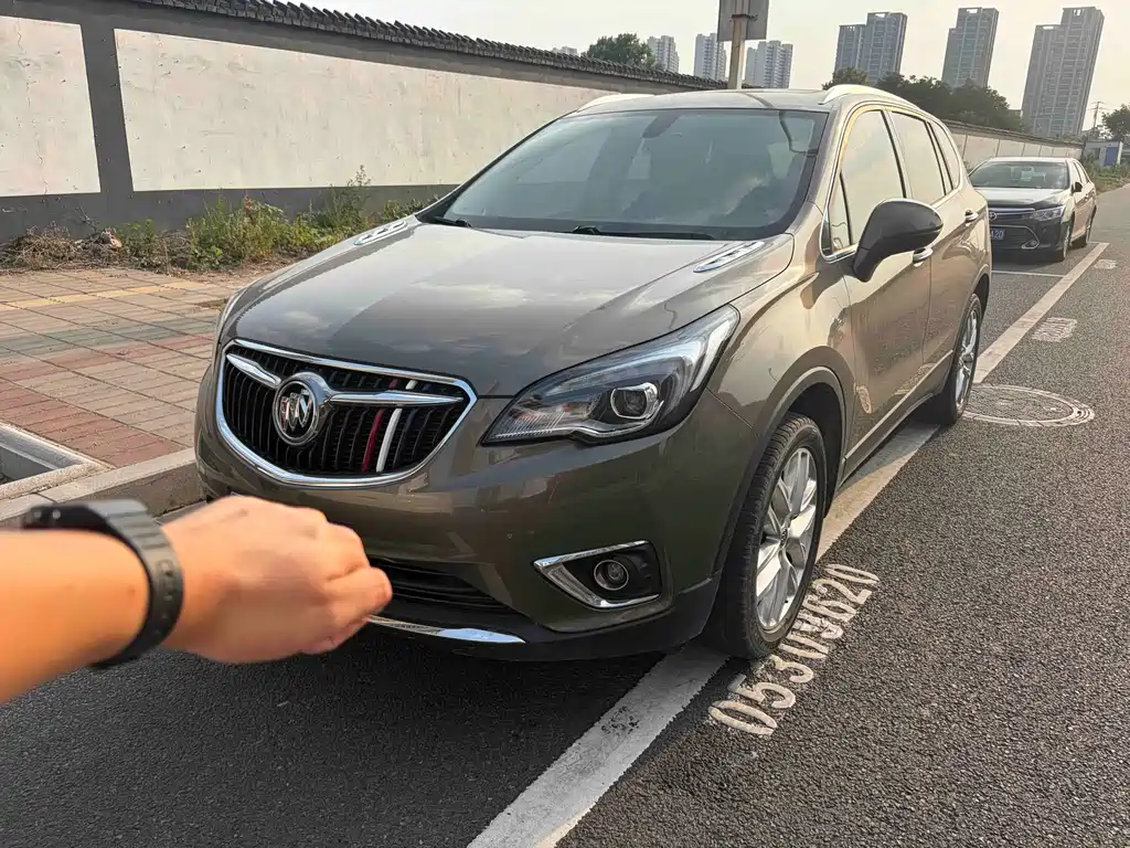 Buick Envision Plus 2019 — фото 1