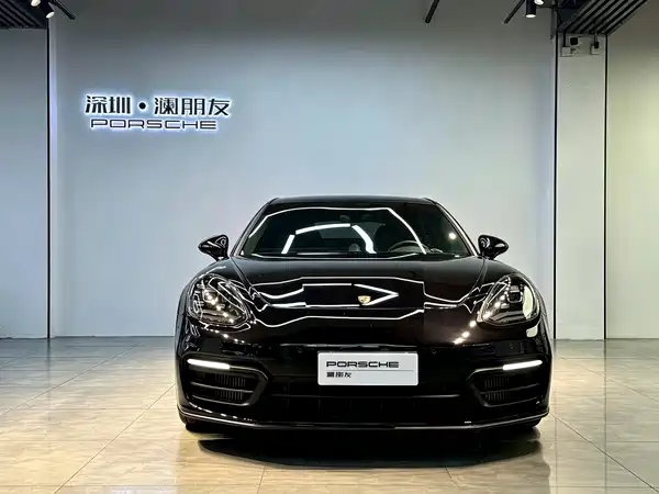 Porsche Panamera 2022