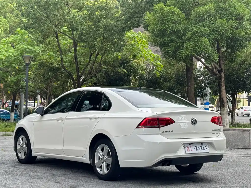 Volkswagen Lamando 2015