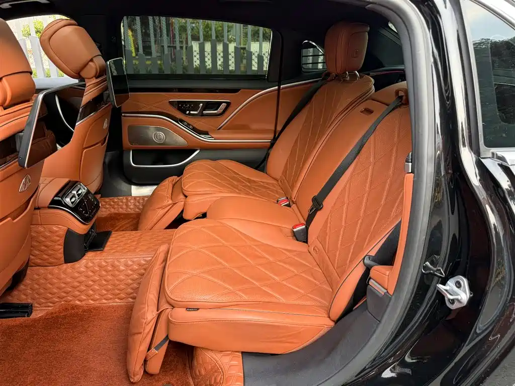 Mercedes-Benz Maybach S-Class 2021 — фото 10