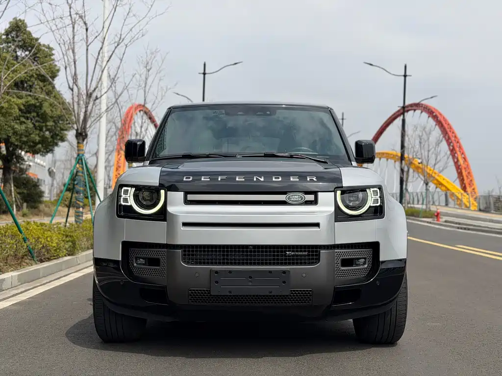Land Rover Defender 2022 — фото 2
