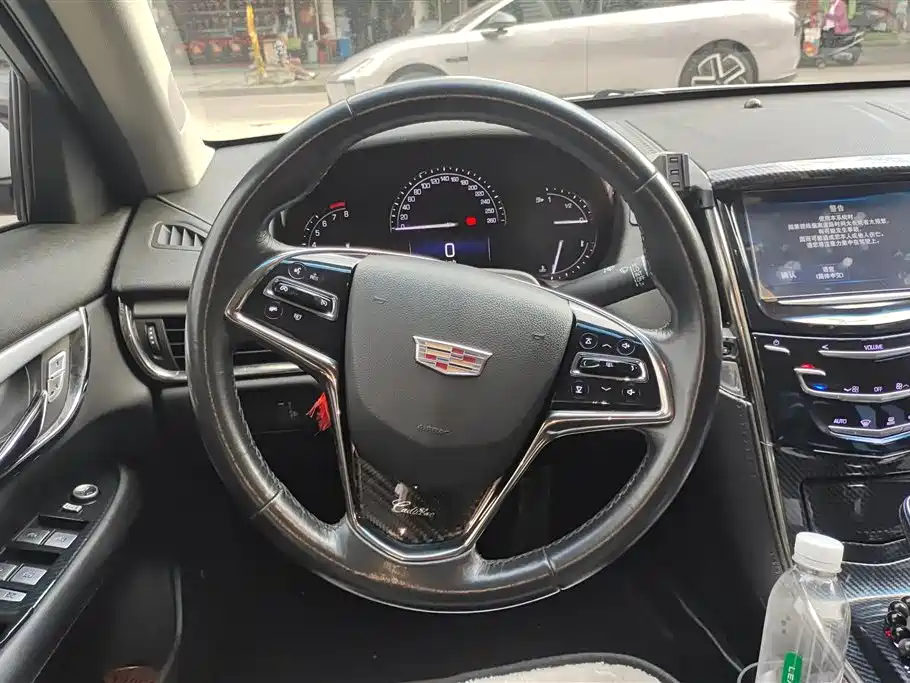 Cadillac ATS-L 2017 — фото 15