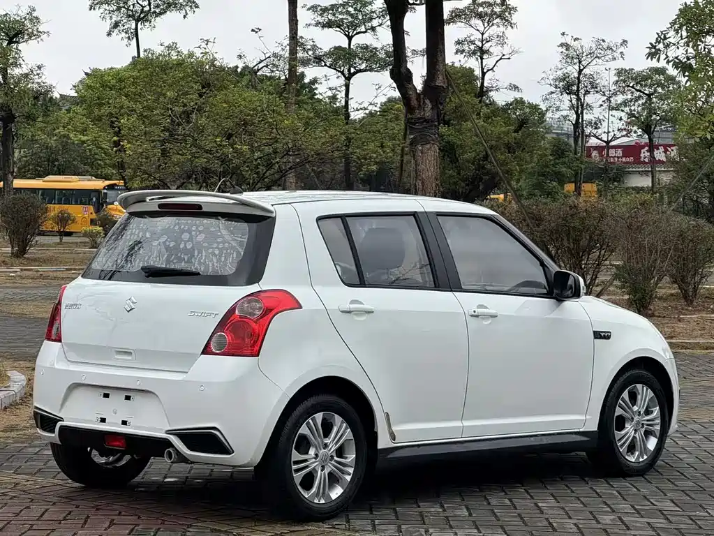Suzuki Swift 2017 — фото 5