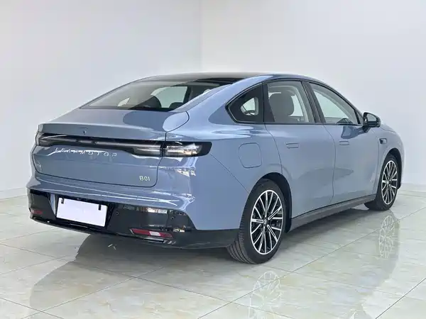 Leapmotor B01 2025