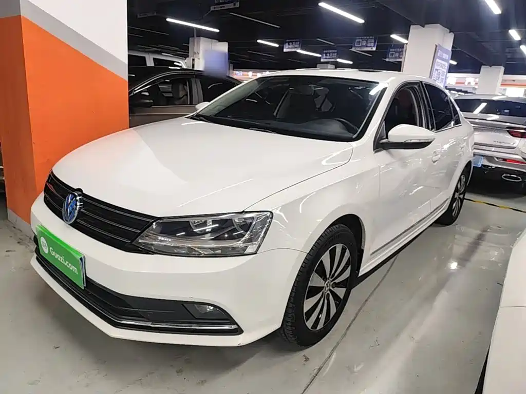 Volkswagen Sagitar 2017