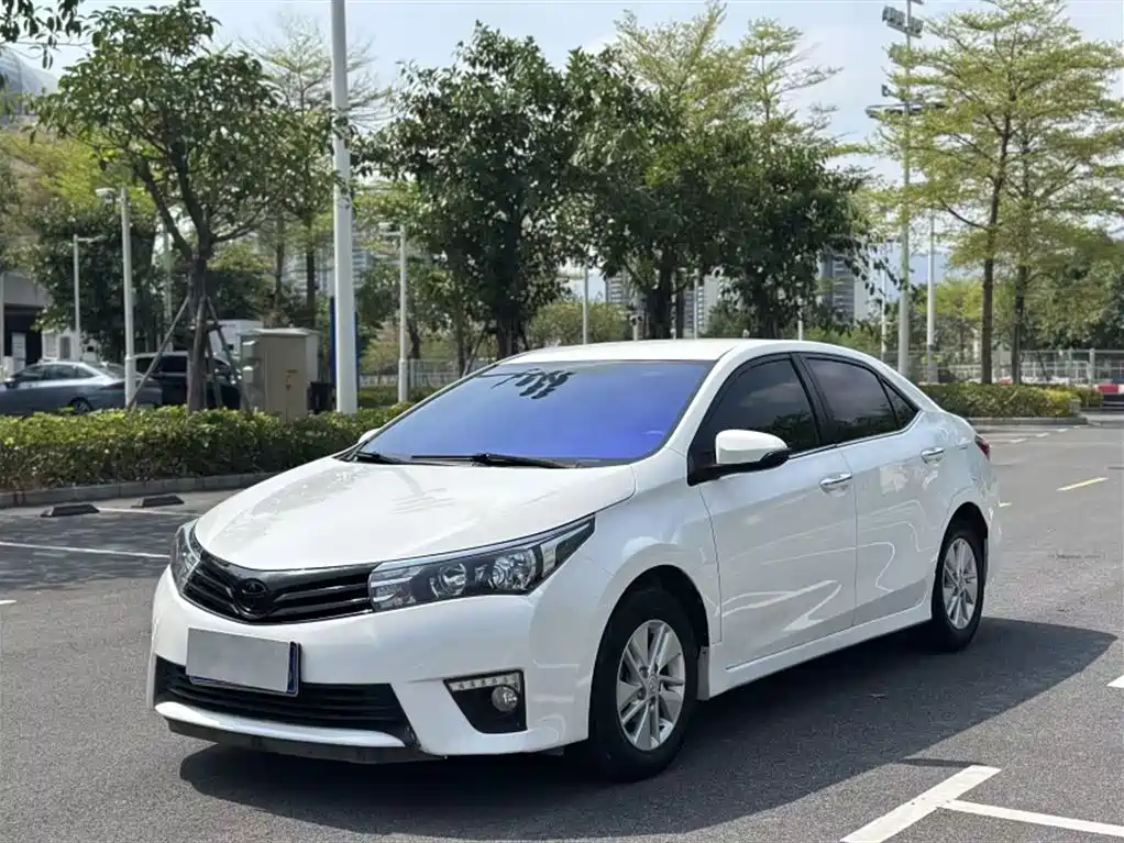 Toyota Corolla 2017 — фото 2