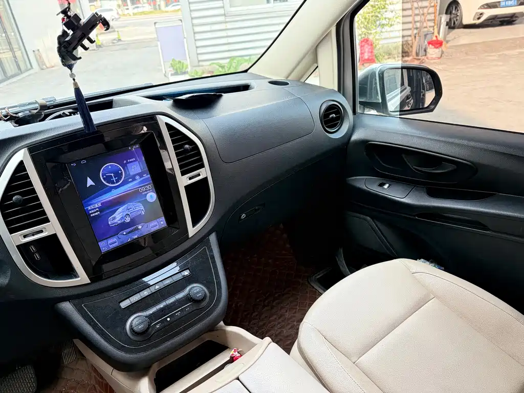 Mercedes-Benz Vito 2019 — фото 16