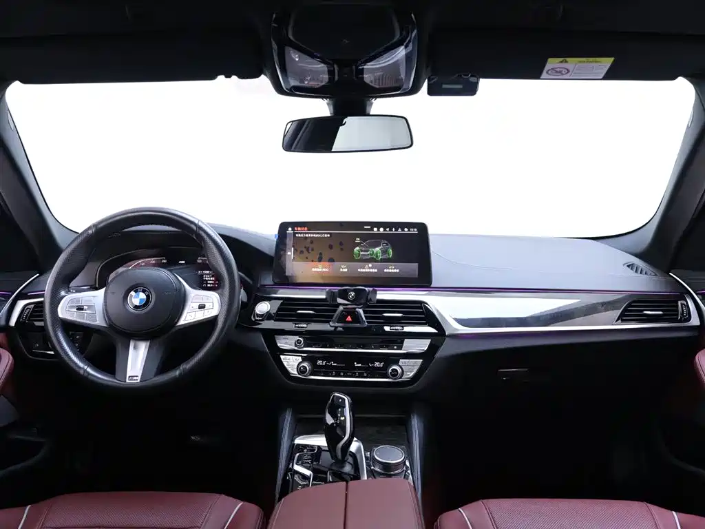 BMW 5 Series 2023 — фото 13