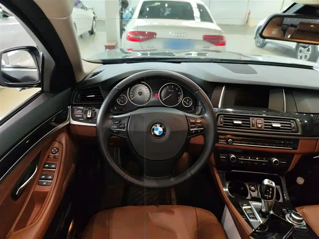 BMW 5 Series 2014 — фото 4