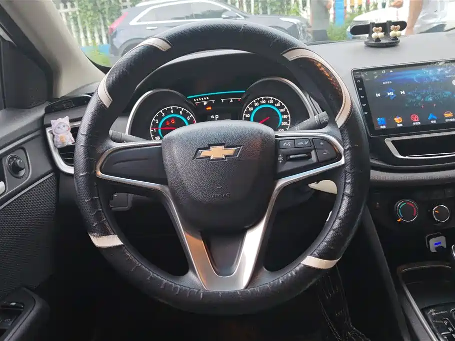 Chevrolet Cavalier 2018 — фото 15