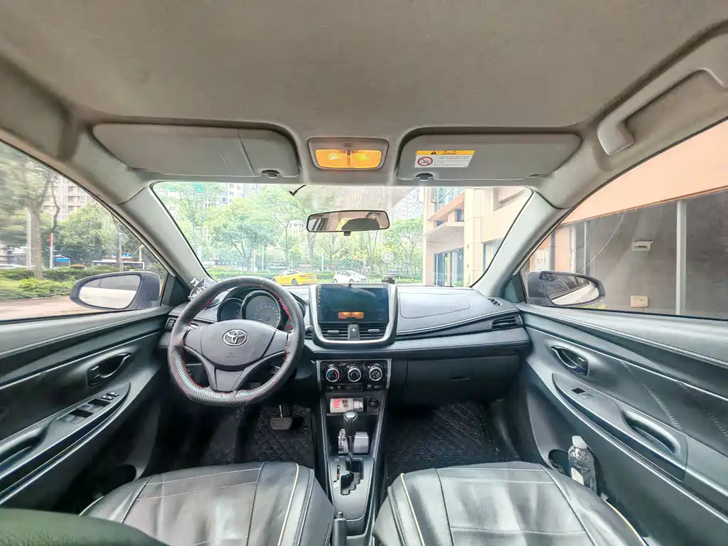 Toyota Yaris L 2019 — фото 5