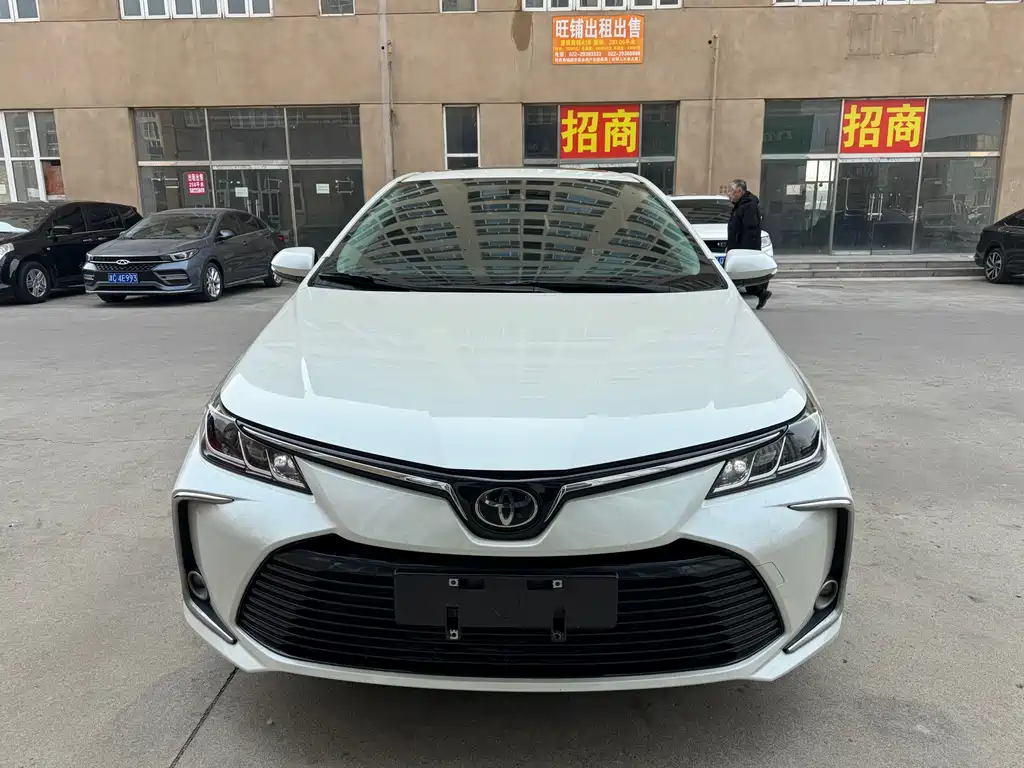 Toyota Corolla 2020 — фото 2