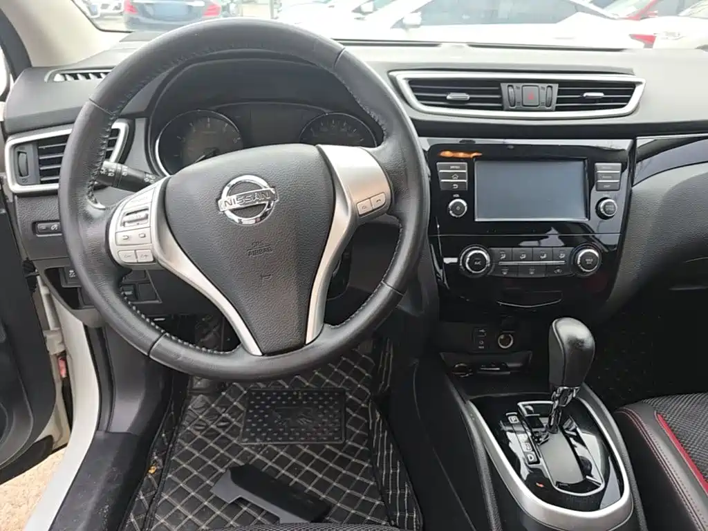 Nissan Qashqai 2018 — фото 11
