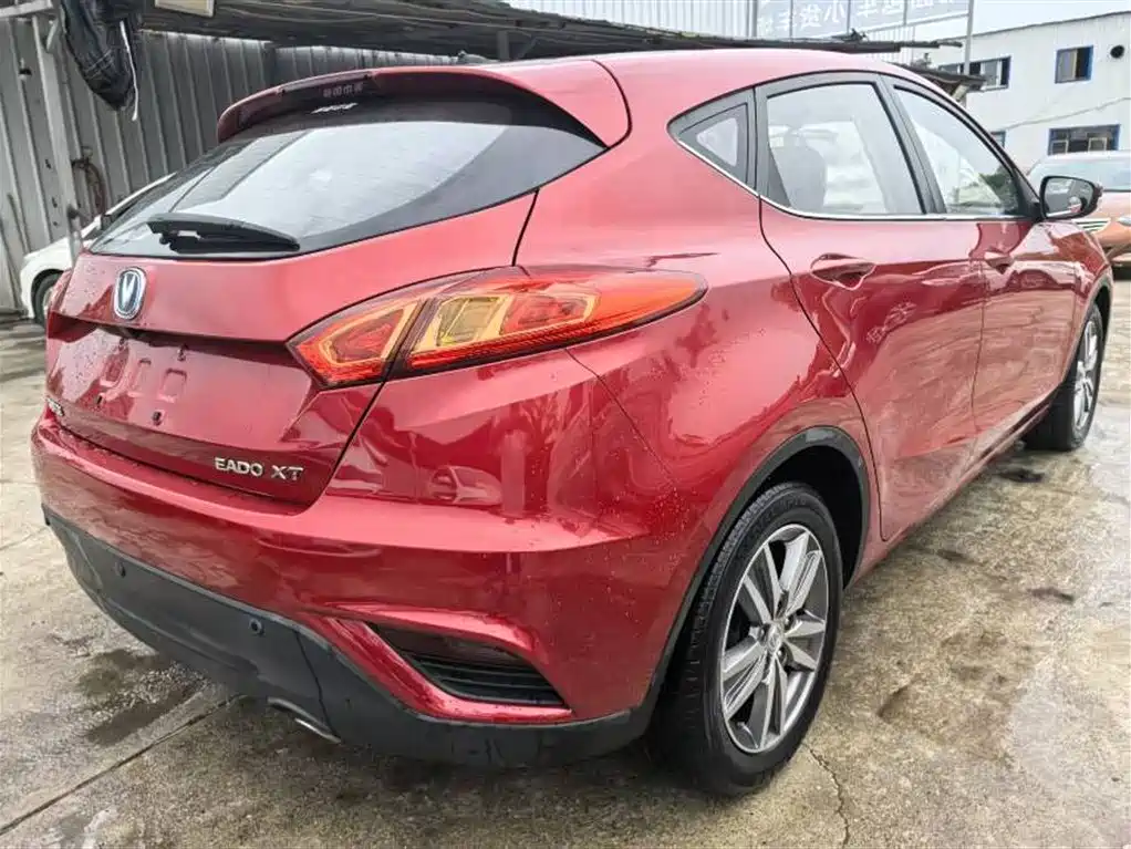Changan Eado XT 2016 — фото 3