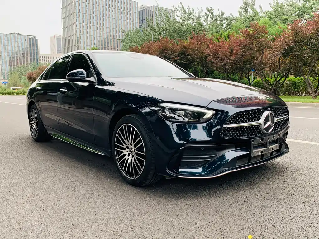 Mercedes-Benz C-Class 2023 — фото 1