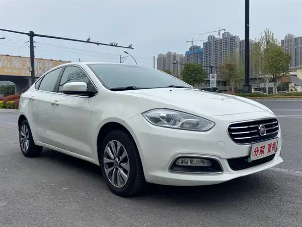 Fiat Viaggio 2014