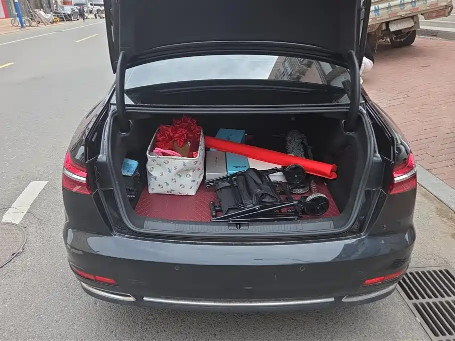 Audi A6L 2021