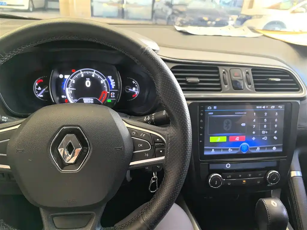 Renault Kadjar 2018 — фото 10