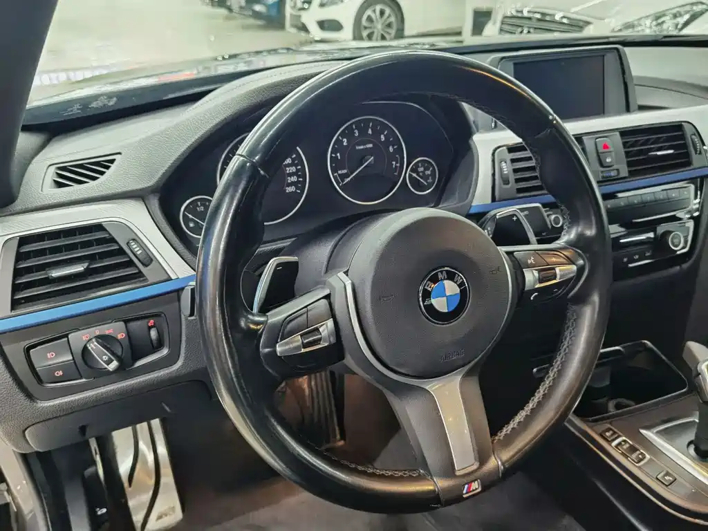 BMW 4 Series 2018 — фото 12