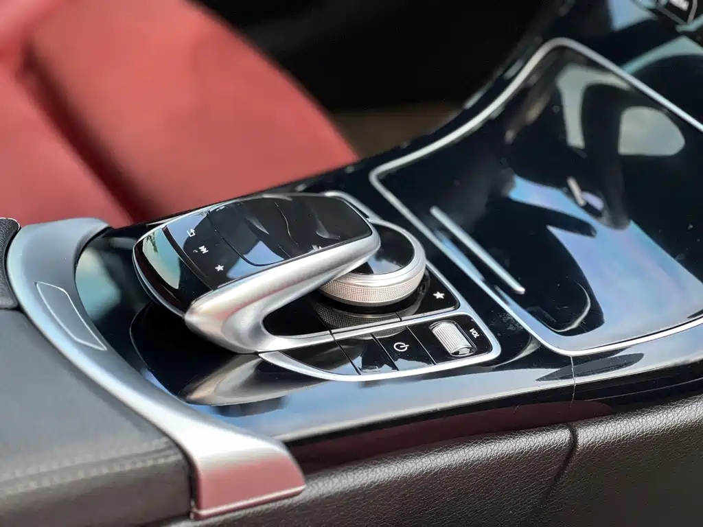 Mercedes-Benz C-Class 2017 — фото 18