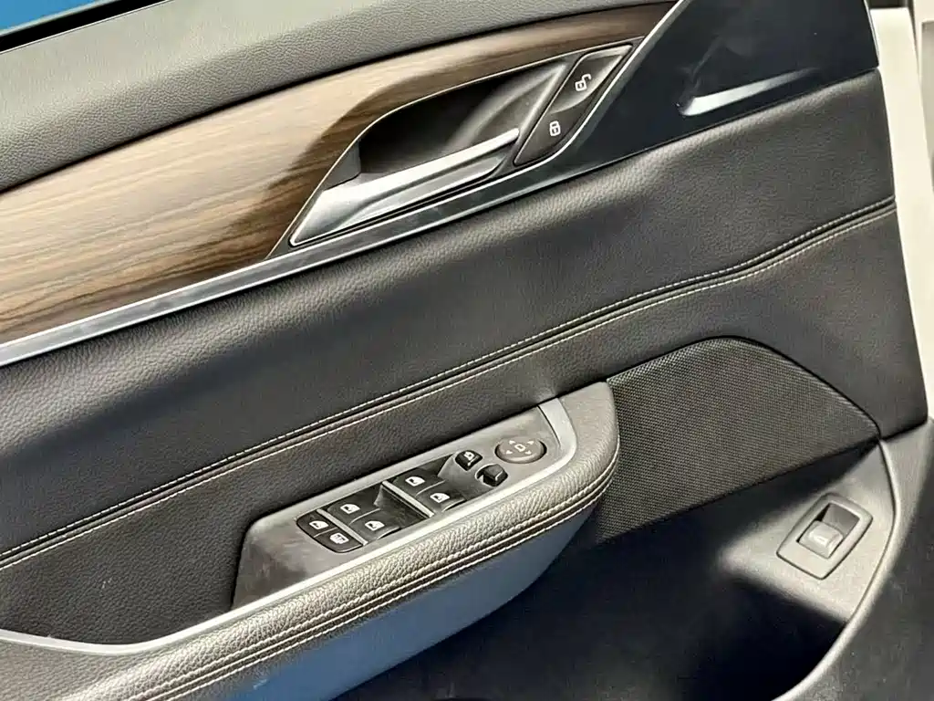 BMW 6 Series GT 2018 — фото 8