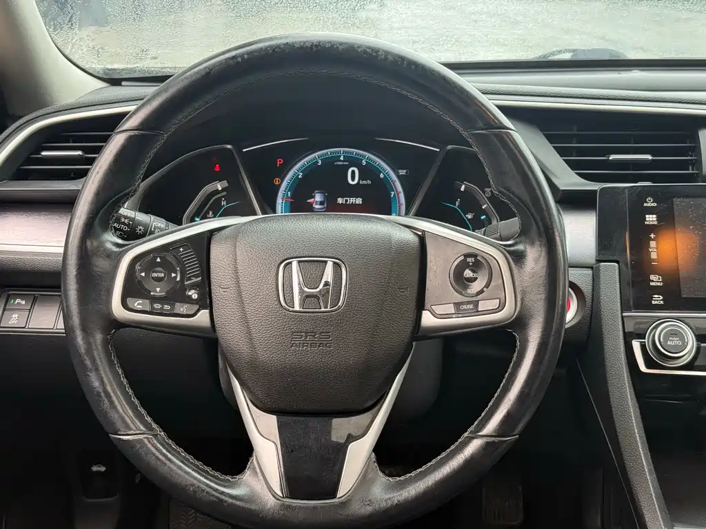 Honda Civic 2017 — фото 15