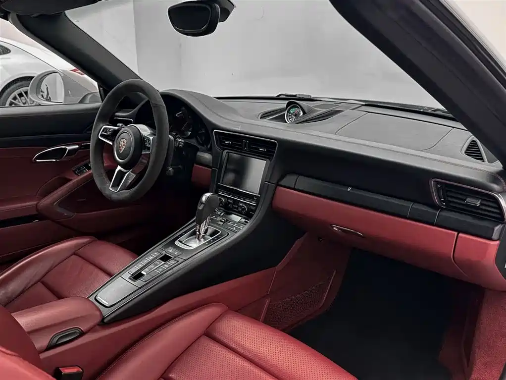 Porsche 911 2015 — фото 12