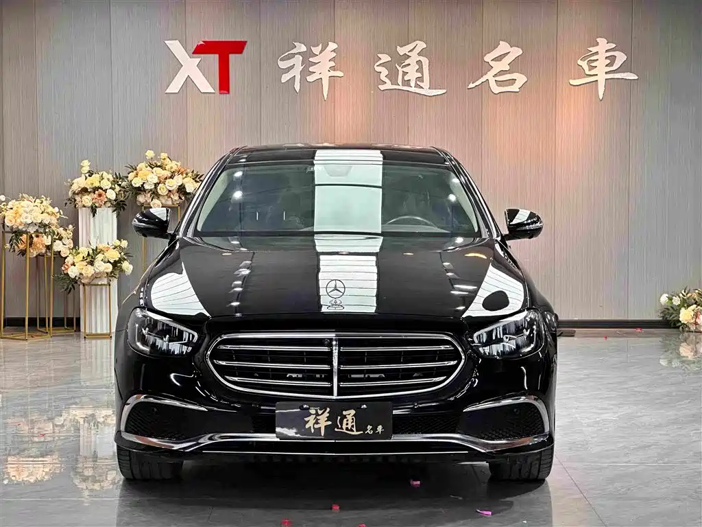 Mercedes-Benz E-Class 2022