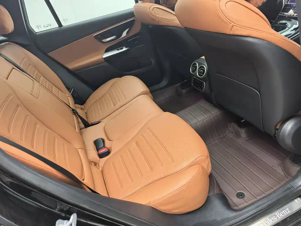 Mercedes-Benz GLC 2023 — фото 16