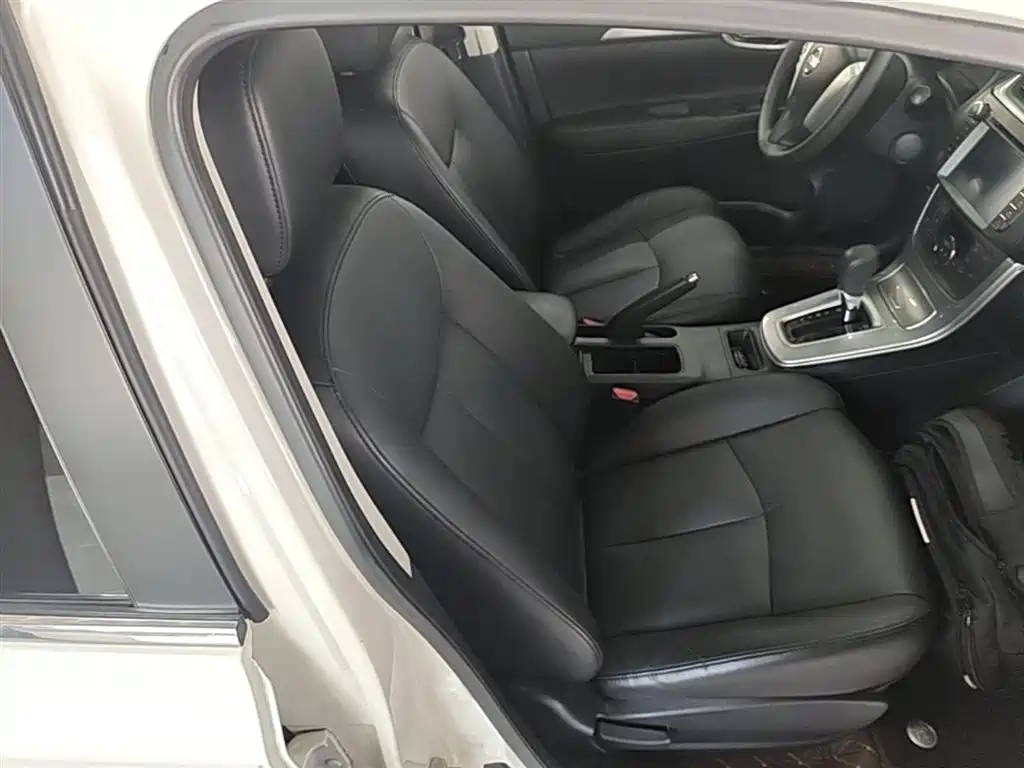 Nissan Sylphy 2015 — фото 25