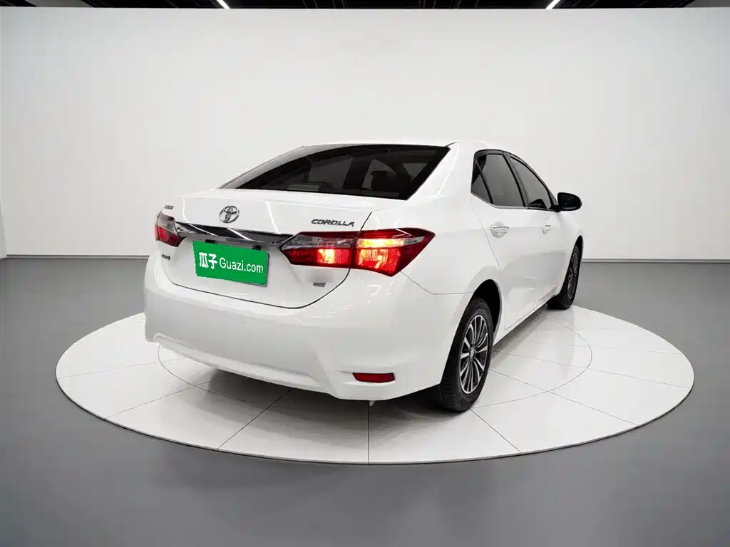 Toyota Corolla 2018 — фото 5