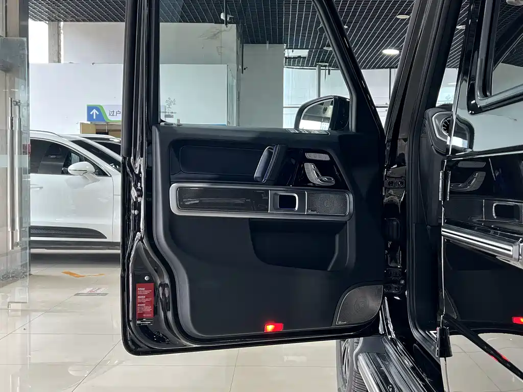 Mercedes-Benz G-Class 2022 — фото 10