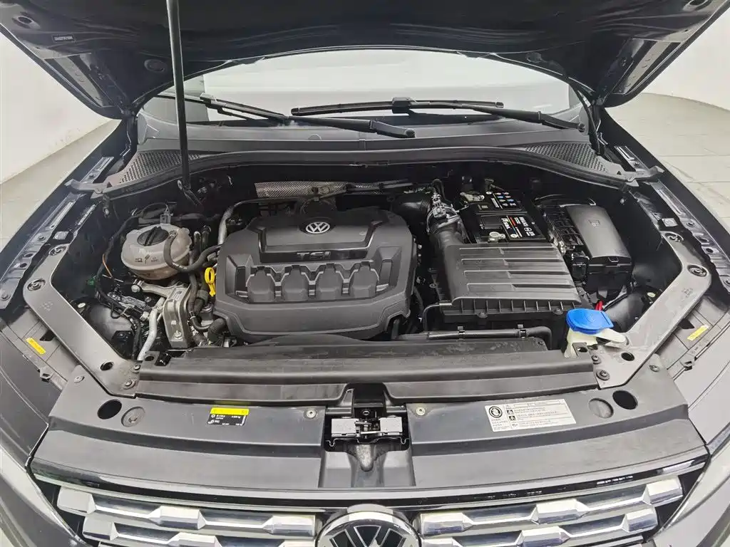 Volkswagen Tiguan L 2020 — фото 6