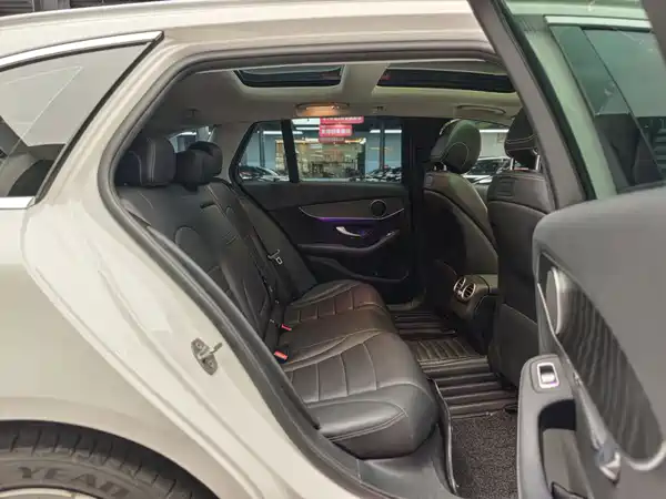 Mercedes-Benz C-Class 2020